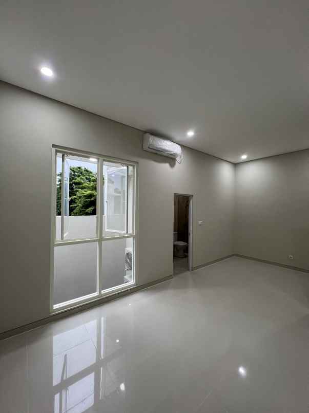 turun harga 200 juta grand pakuwon surabaya barat