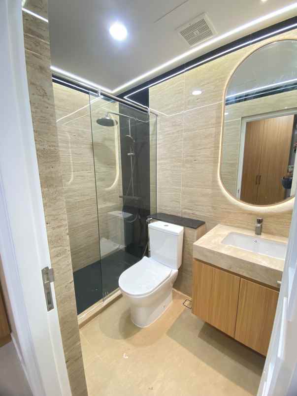 apartemen 3 br siap huni di tower paris frenchwalk moi
