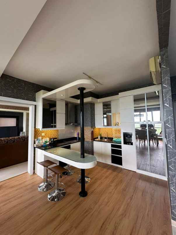 apartemen eastcoast residence penthouse