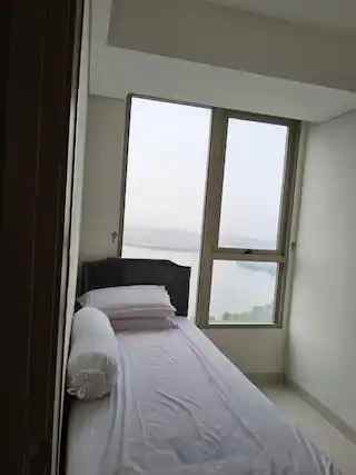 apartemen gold coast 2 br 58 m view laut ajb