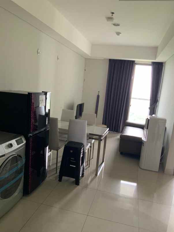 apartemen gold coast 2 br 58 m view laut ajb