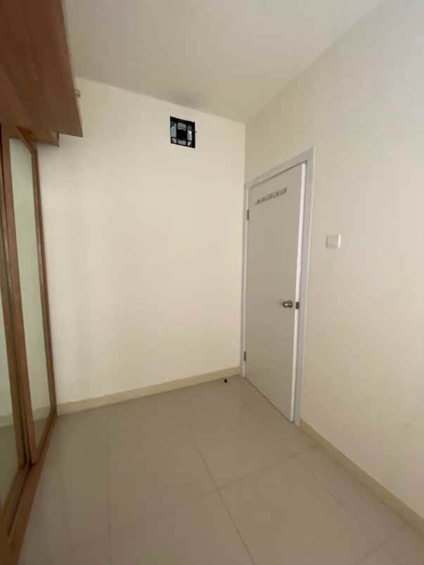 apartemen green pramuka full furnished