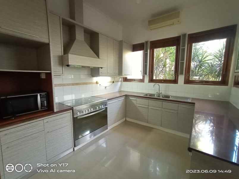 available house for rent at kemang