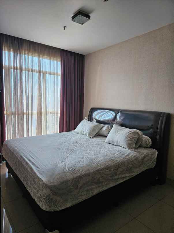 central park tower b lantai 40