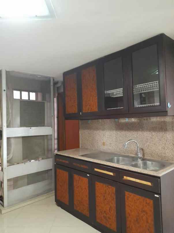 dijual apartemen puncak marina