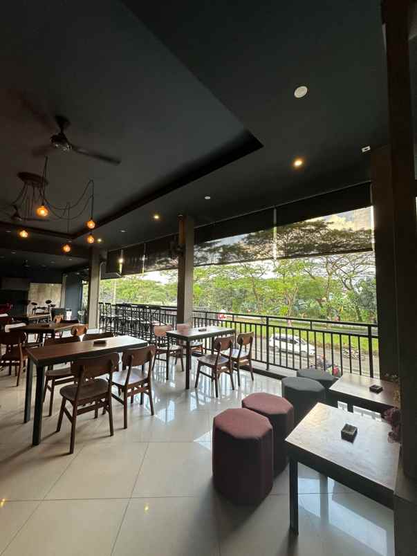 dijual cafe rumah luas 500m duren sawit jakarta timur