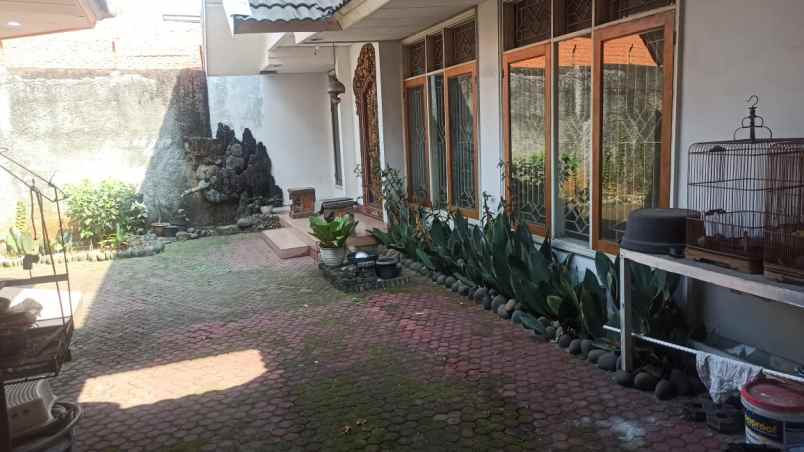 dijual cepat rumah bagus siap huni di otista bisa nego