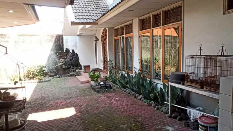 dijual cepat rumah bagus siap huni di otista bisa nego