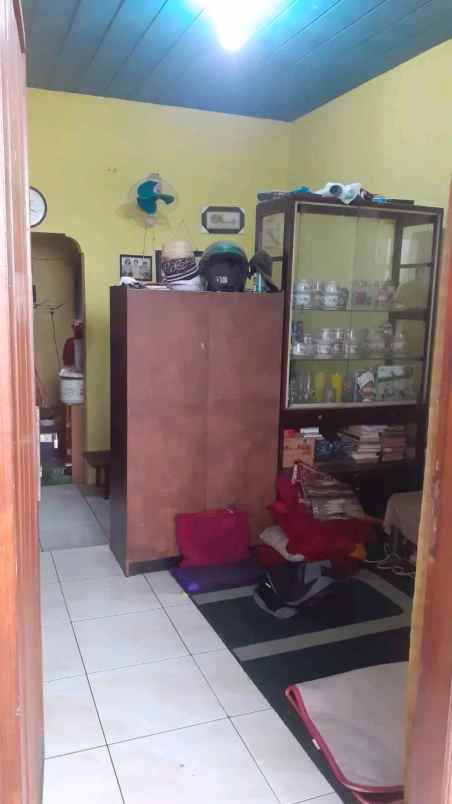 dijual cepat rumah keluarga siap huni