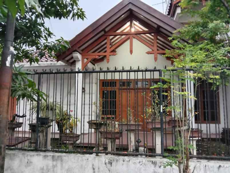 dijual cepat rumah kos tenggilis