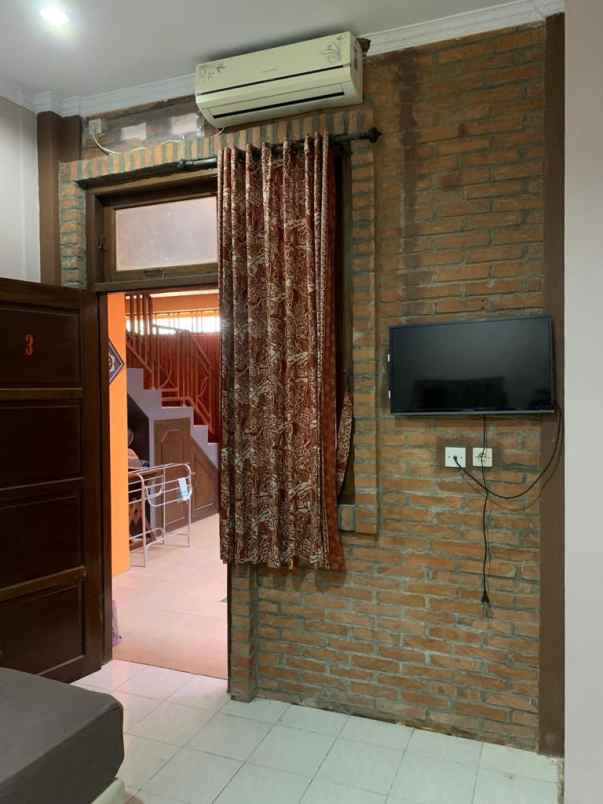 dijual hotel depok kabupaten sleman