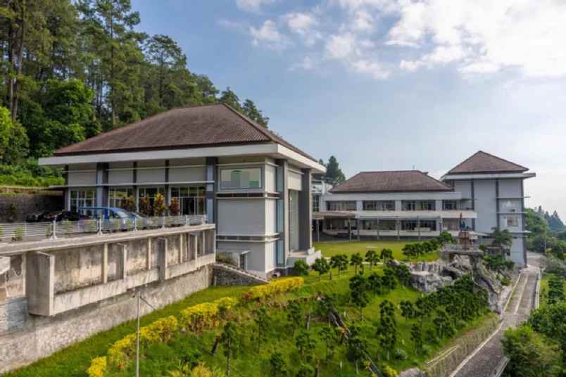 dijual hotel kec tawangmangu kab