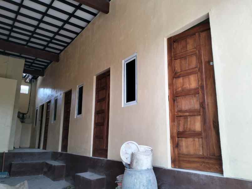 dijual kost jl sidorejo sambiroto