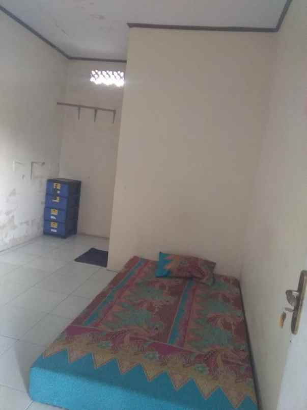 dijual kost jln h ten ii rt 009 rw 01