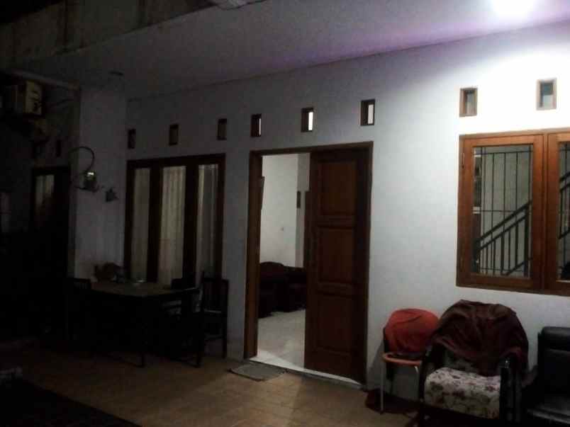 dijual kost kebon jeruk