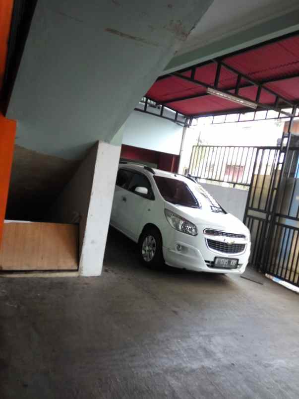 dijual kost kemanggisan