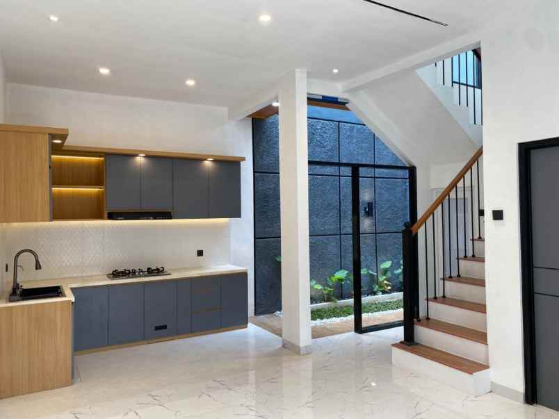 dijual kost mampang pancoran mas depok