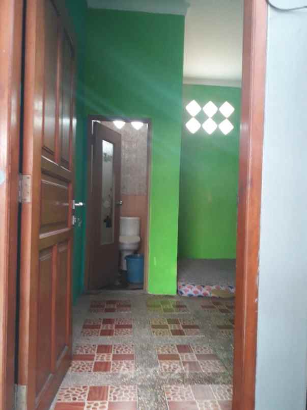 dijual kost tebet barat