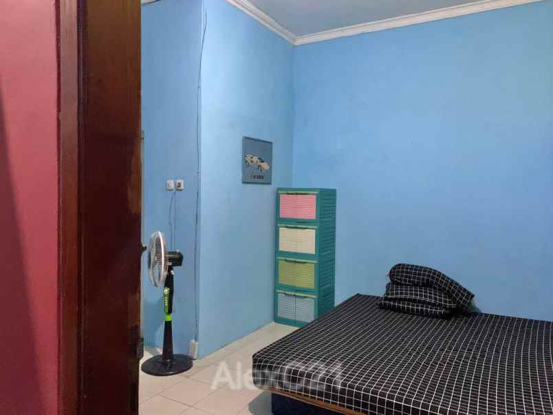 dijual kost tebet barat