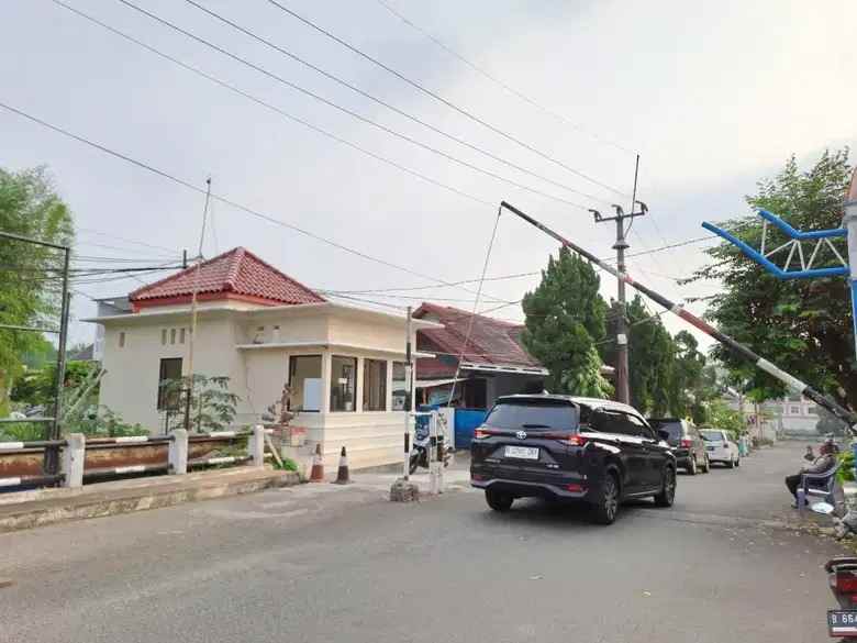 dijual murah rumah 7 menit depok town center