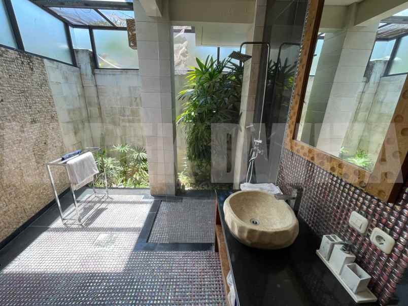 dijual murah villa cendrawasih petitenget seminyak