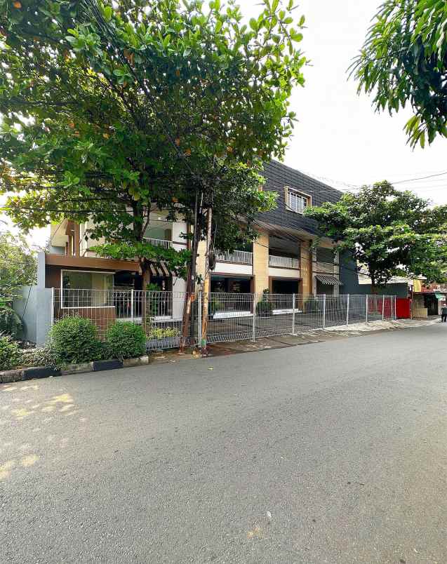 dijual ruko gudang kantor jakarta timur