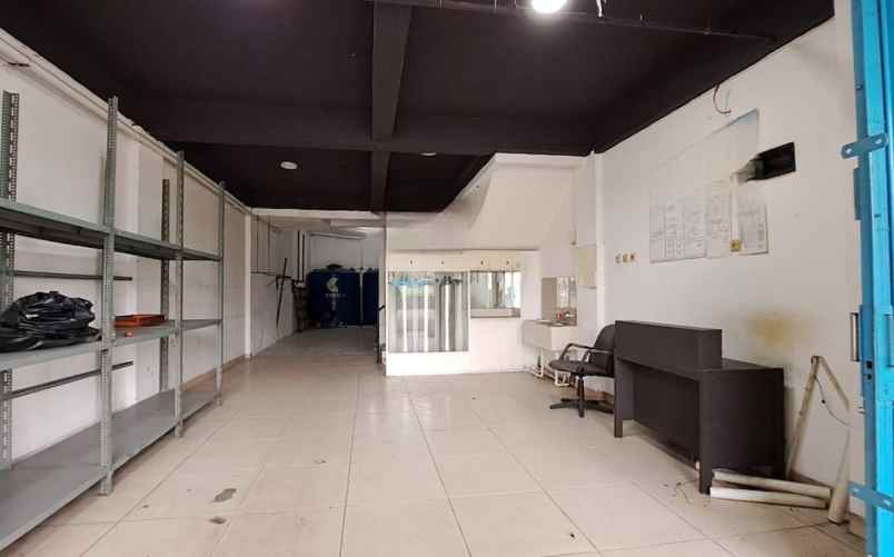 dijual ruko gudang kantor jalan cluster aralia kota