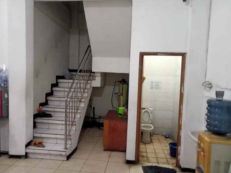 dijual ruko gudang kantor pasar kembang sawahan surabaya