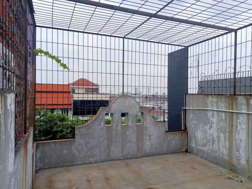 dijual ruko gudang kantor pasar kembang sawahan surabaya