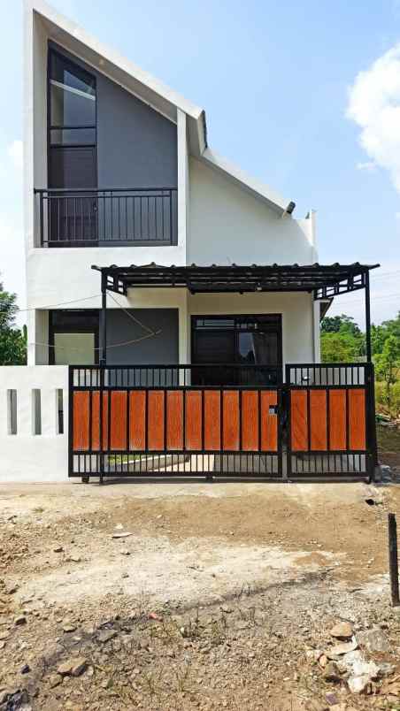 dijual rumah 2 lantai harga 400 jutaan di depok