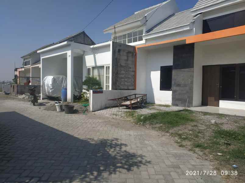 dijual rumah ahsana kedanyang gresik