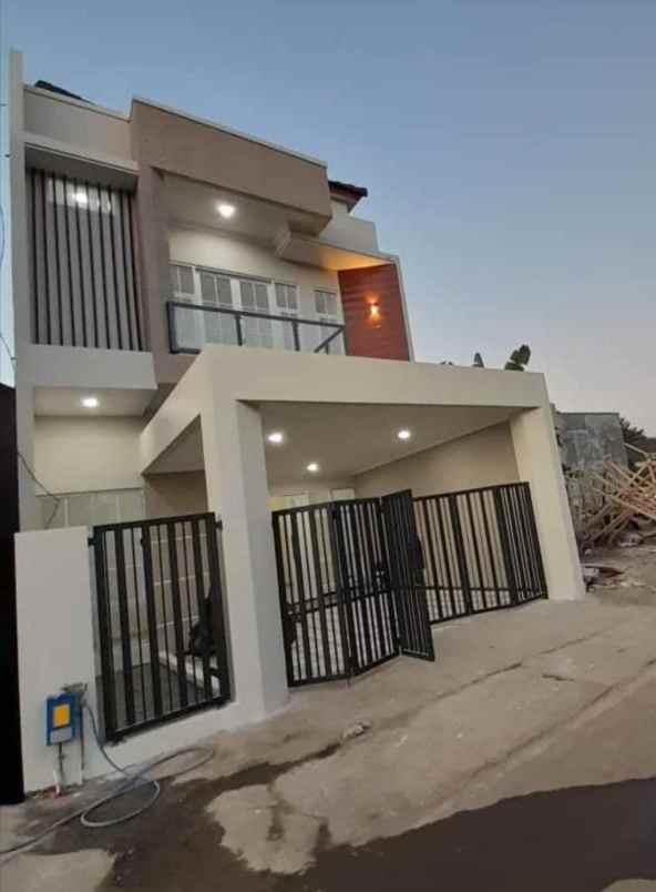 dijual rumah akordion tunggul wulung