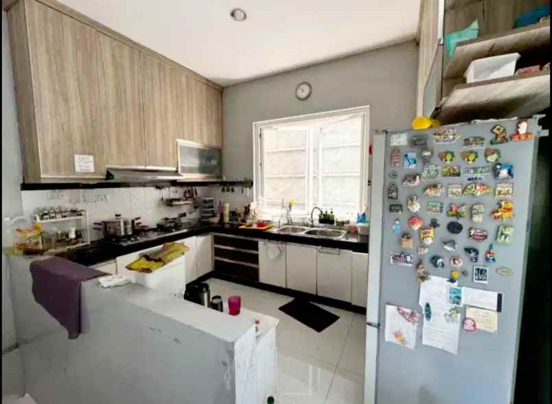 dijual rumah alam sutera serpong utara