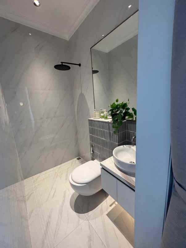 dijual rumah anwa residence puri