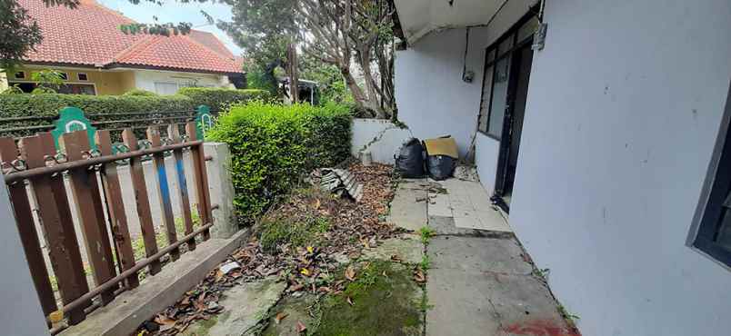 dijual rumah arcamanik endah
