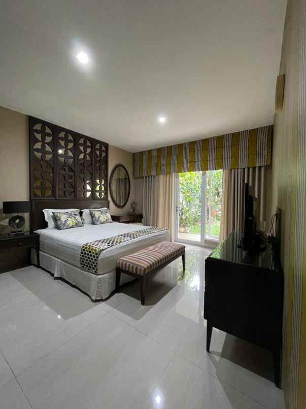 dijual rumah asri garden luas di bintaro jaya sektor3