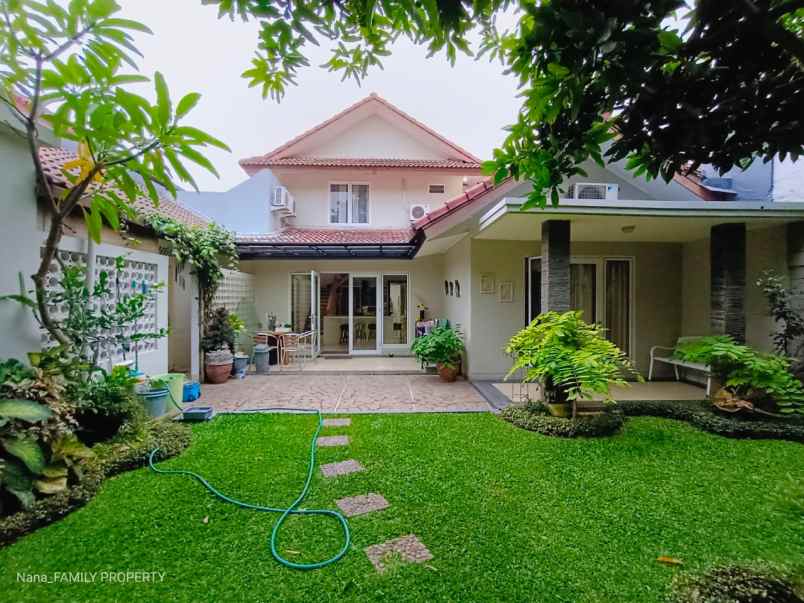 dijual rumah asri garden luas di bintaro jaya sektor3