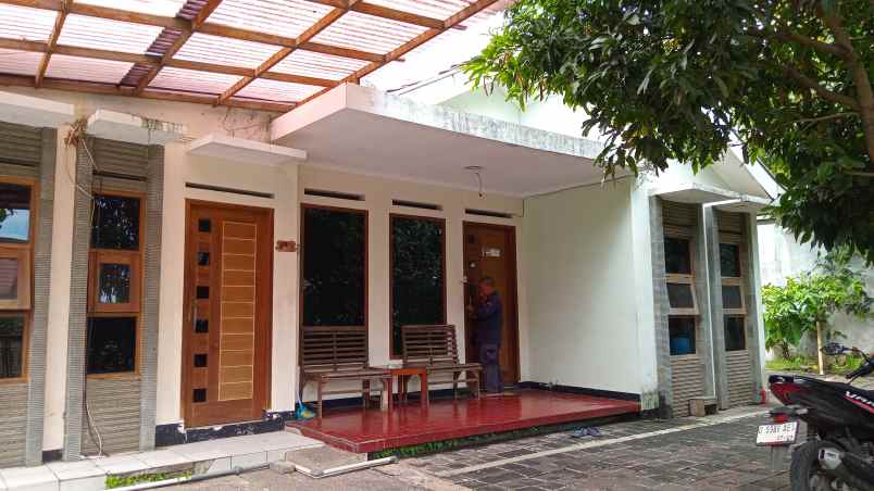 dijual rumah babakan jeruk pasteur