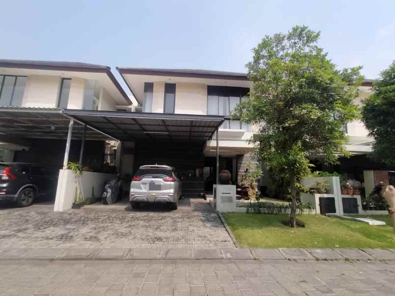 dijual rumah babatan pantai