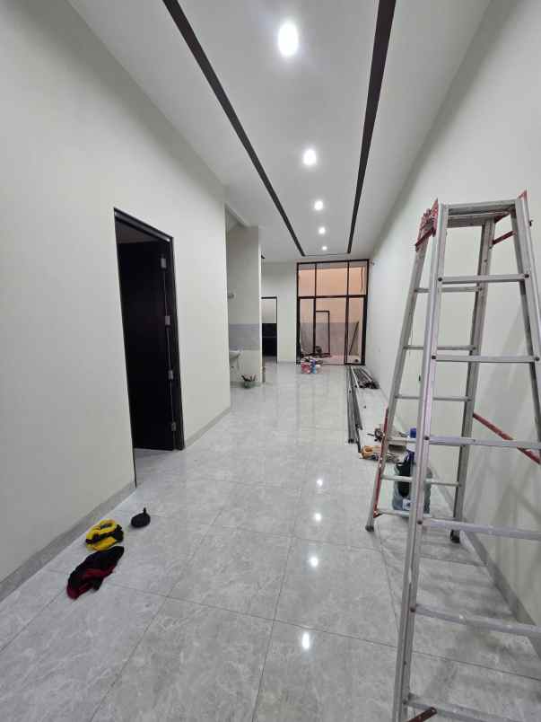 dijual rumah babatan pantai utara