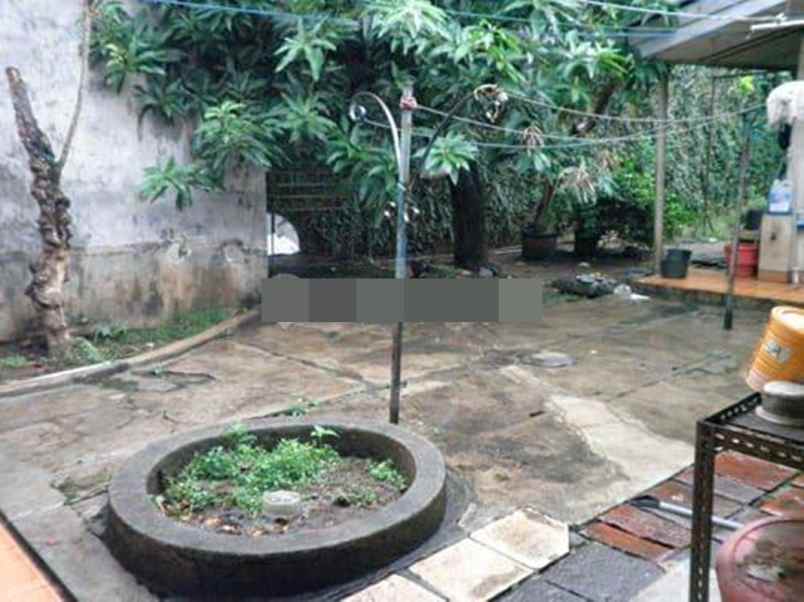 dijual rumah bali mester kec jatinegara