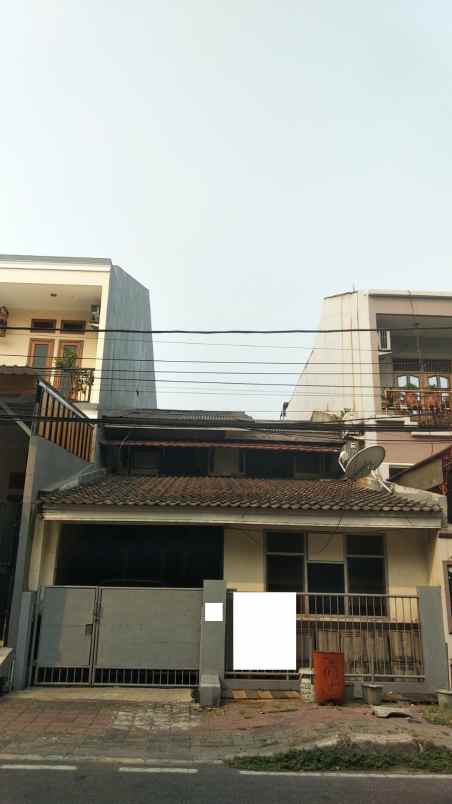 dijual rumah bangun cipta sarana bcs