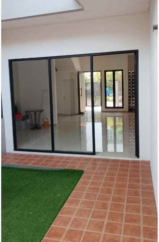 dijual rumah bangunan baru di puri cinere depok