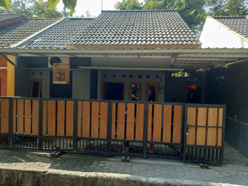 dijual rumah bangunjiwo