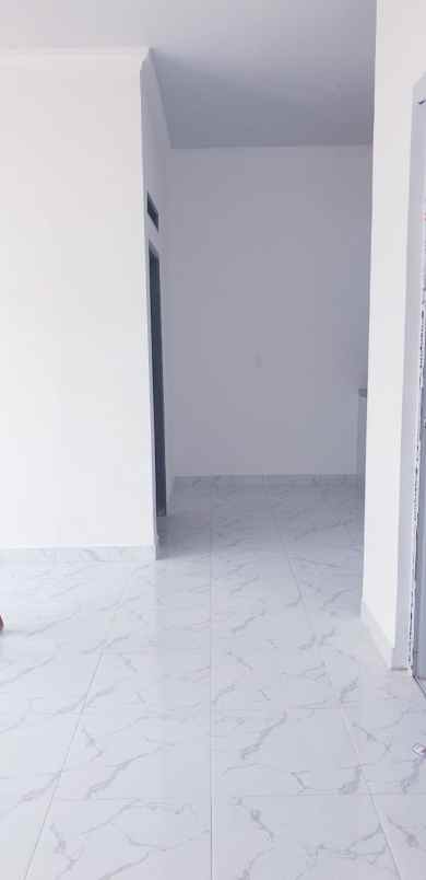 dijual rumah baru dekat graha raya