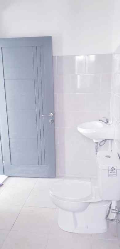 dijual rumah baru dekat graha raya