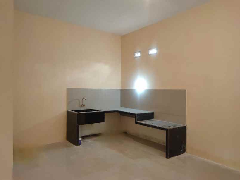 dijual rumah baru lokasi asrikaton malang
