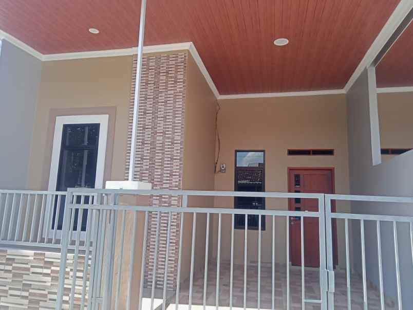 dijual rumah baru minimalis