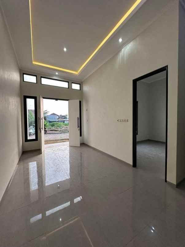 dijual rumah baru modern minimalis lokasi sulfat