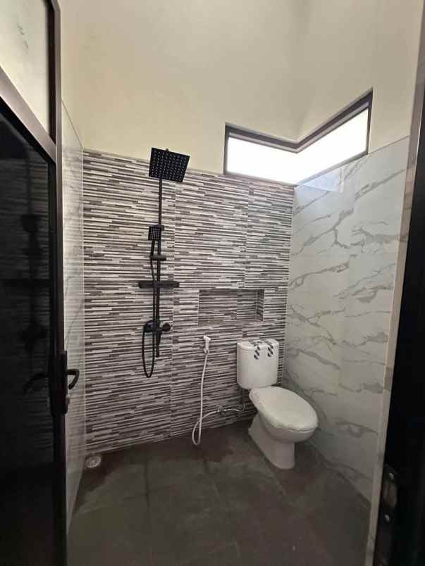 dijual rumah baru modern minimalis lokasi sulfat